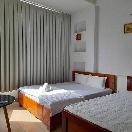 Khach San Mai Hoang 2 Hotel Ho Chi Minh City Exterior photo